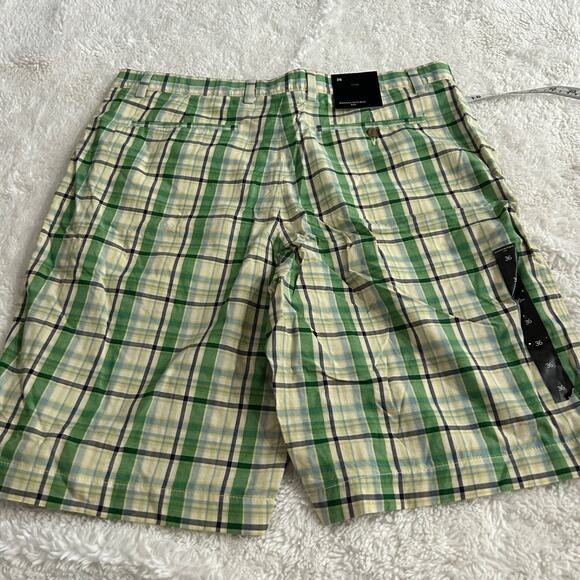 NWT Banana Republic Mens Green Plaid Shorts Mens 36 X 10 100% Cotton Mid Rise - Picture 3 of 7